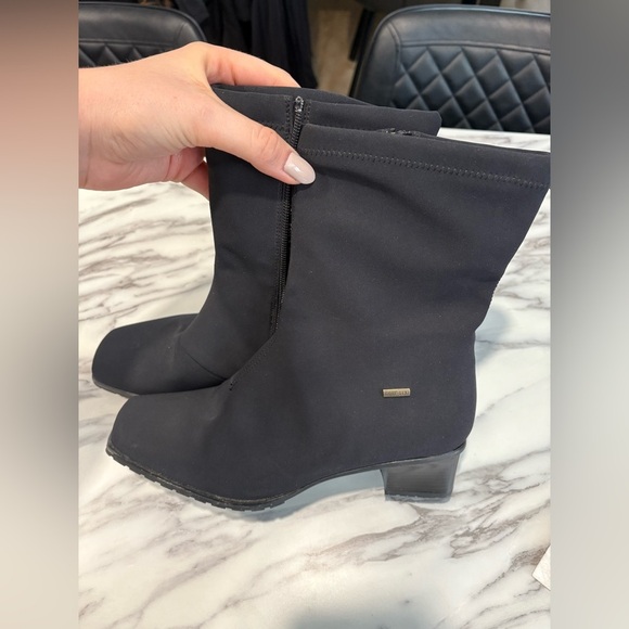 WORN ONCE- ARA GORE-TEX PAGE HEEL BOOTS - 7.5 size - Picture 5 of 8